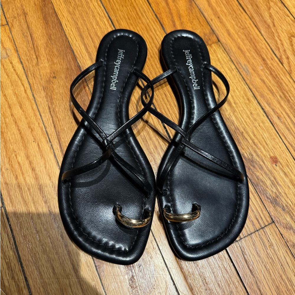 Jeffrey Campbell Pacific Leather toe ring crisscross straps sandal 39 black gold